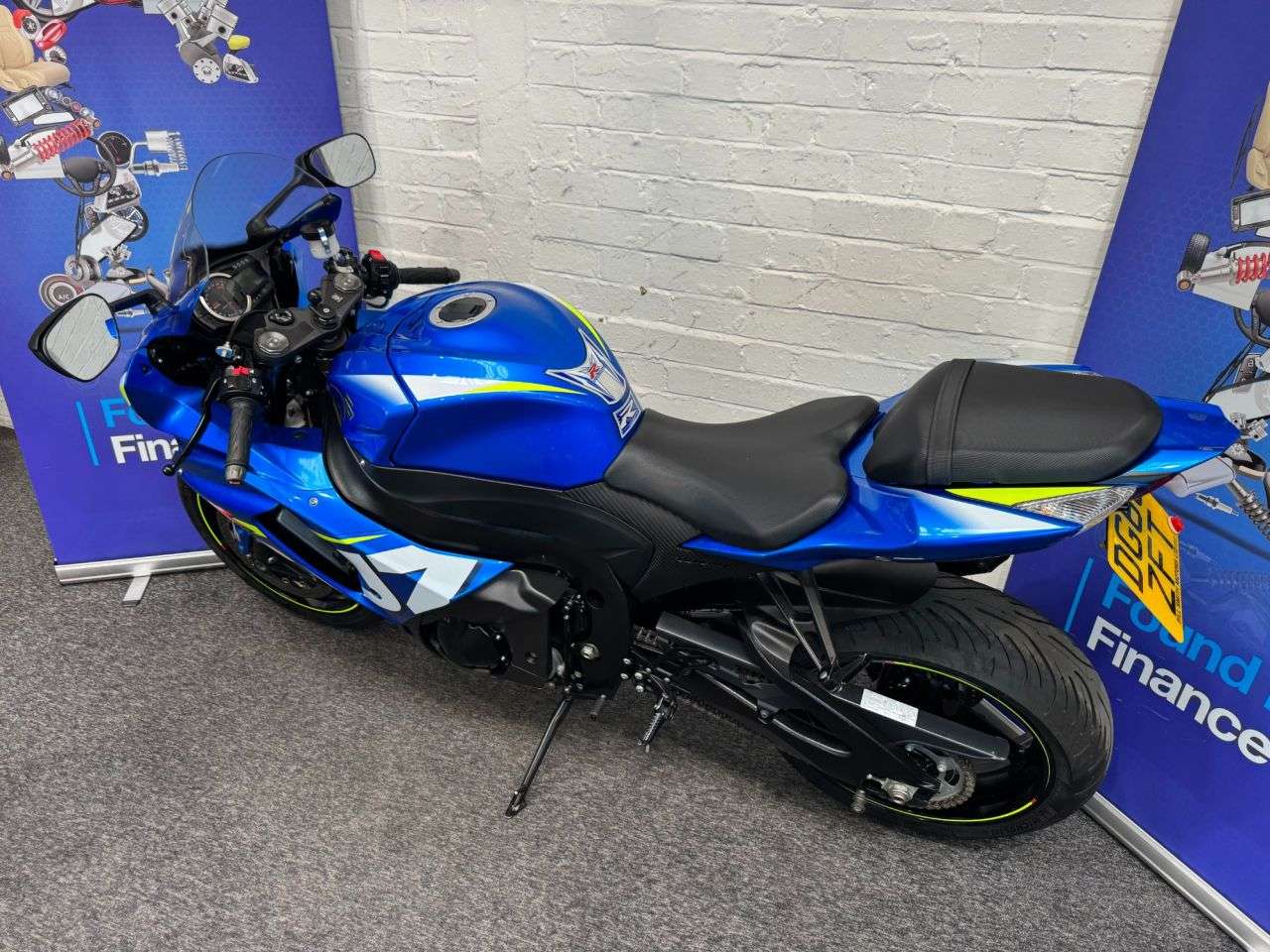 2016 SUZUKI GSX-R1000 2016 SUZUKI GSX-R1000
