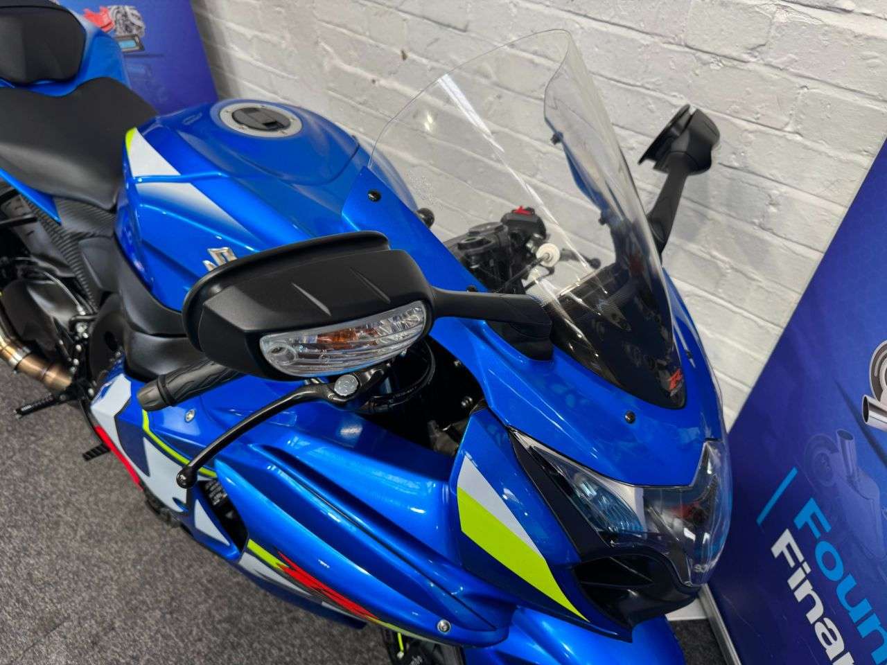 2016 SUZUKI GSX-R1000 2016 SUZUKI GSX-R1000