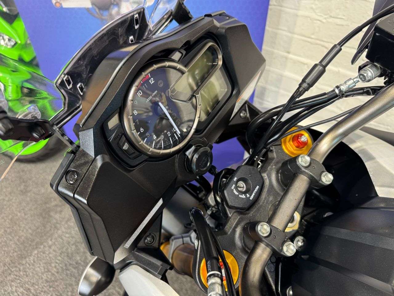 2014 SUZUKI V-STROM 1000 2014 SUZUKI V-STROM 1000