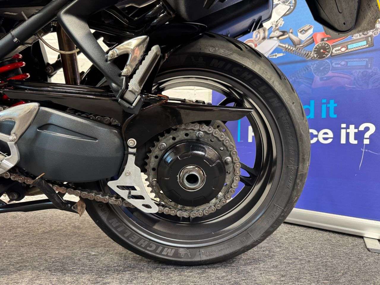 2009 TRIUMPH SPRINT ST 1050 2009 TRIUMPH SPRINT ST 1050