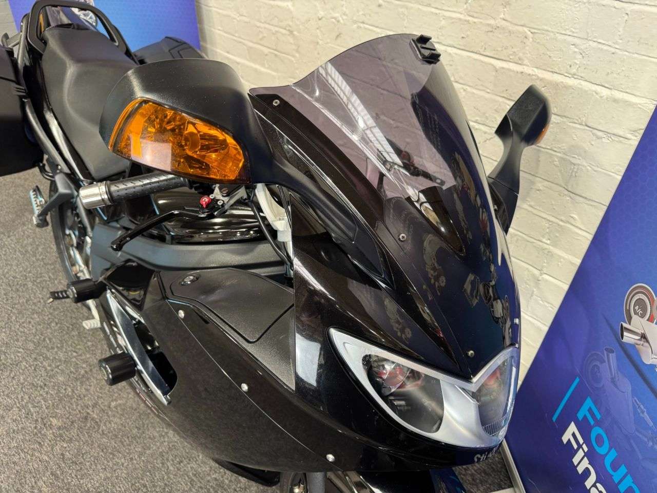 2009 TRIUMPH SPRINT ST 1050 2009 TRIUMPH SPRINT ST 1050
