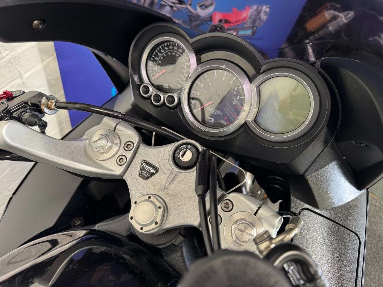2009 TRIUMPH SPRINT ST 1050 2009 TRIUMPH SPRINT ST 1050