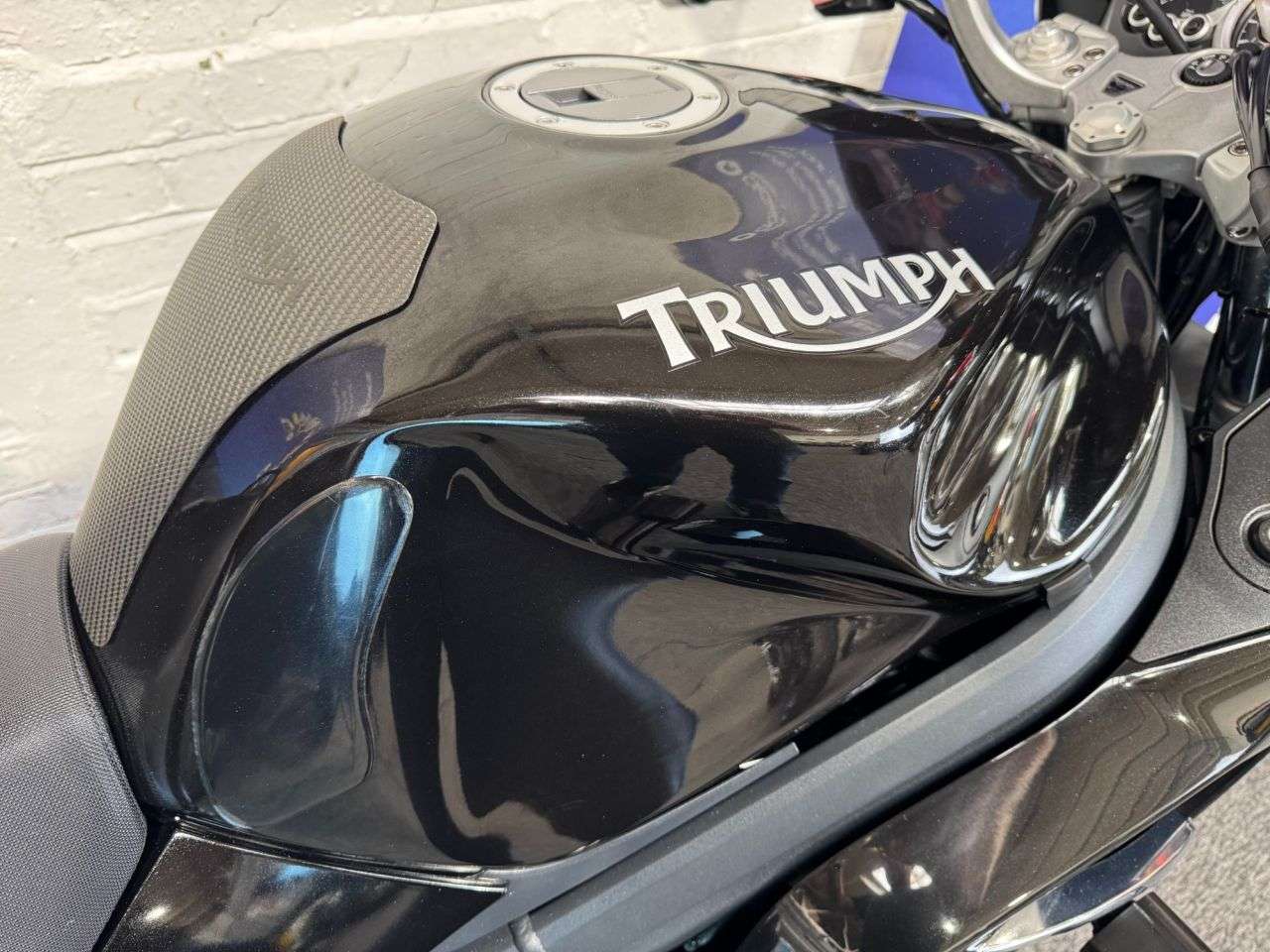 2009 TRIUMPH SPRINT ST 1050 2009 TRIUMPH SPRINT ST 1050
