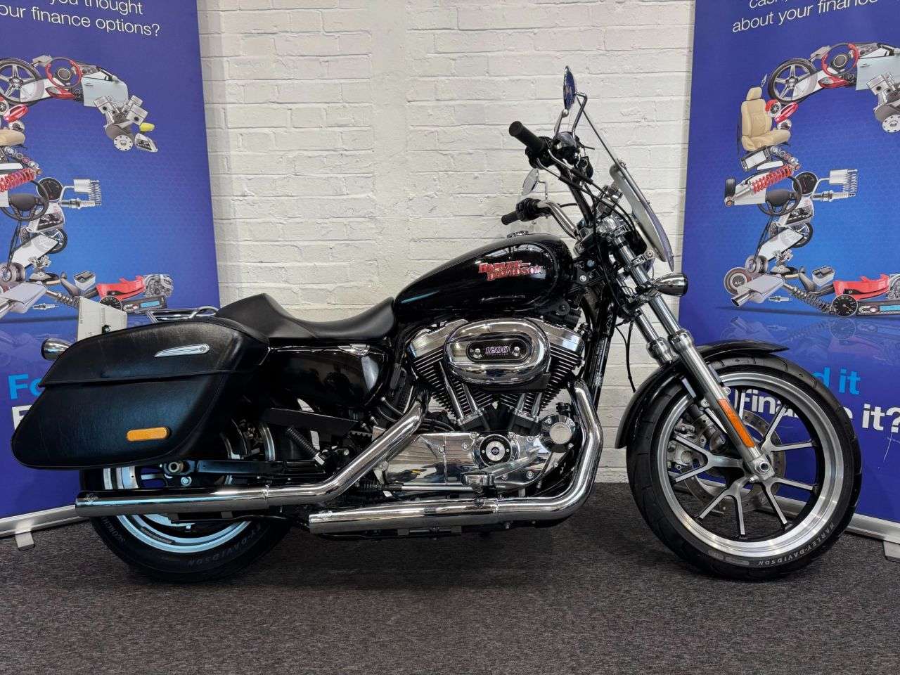 A 2015 HARLEY-DAVIDSON SPORTSTER 1200 XL1200T SUPERLOW FINANCE WARRANTY DELIVERY A 2015 HARLEY-DAVIDSON SPORTSTER 1200 XL1200T SUPERLOW FINANCE WARRANTY DELIVERY