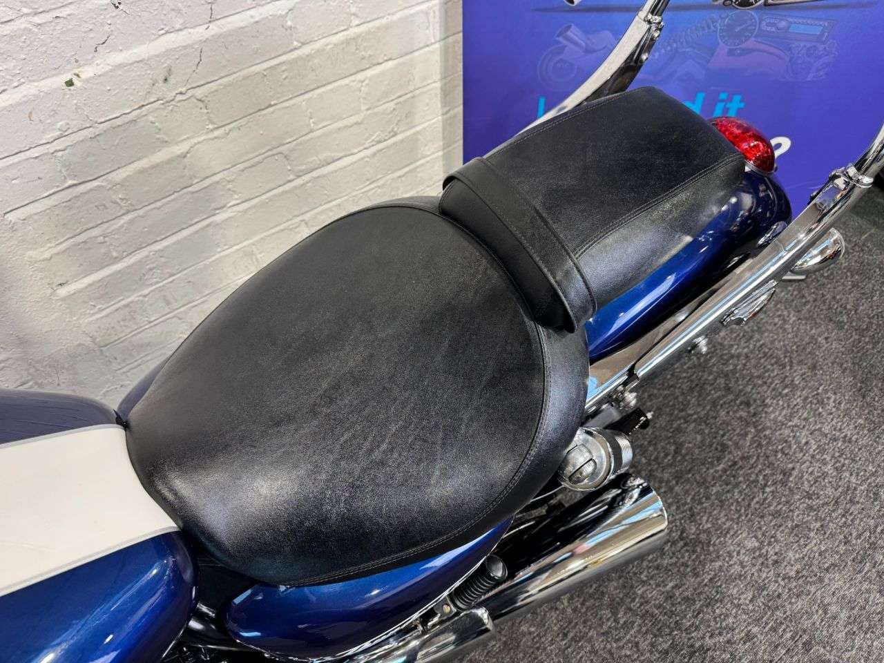 2011 TRIUMPH THUNDERBIRD 1600 2011 TRIUMPH THUNDERBIRD 1600