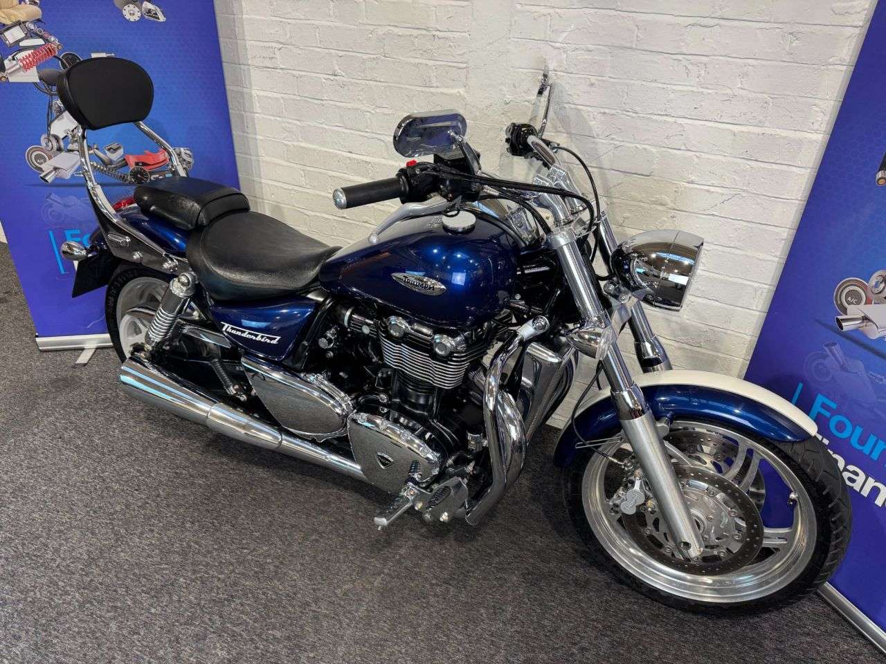 A 2011 TRIUMPH THUNDERBIRD 1600 THUNDERBIRD 1600 FINANCE WARRANTY DELIVERY A 2011 TRIUMPH THUNDERBIRD 1600 THUNDERBIRD 1600 FINANCE WARRANTY DELIVERY