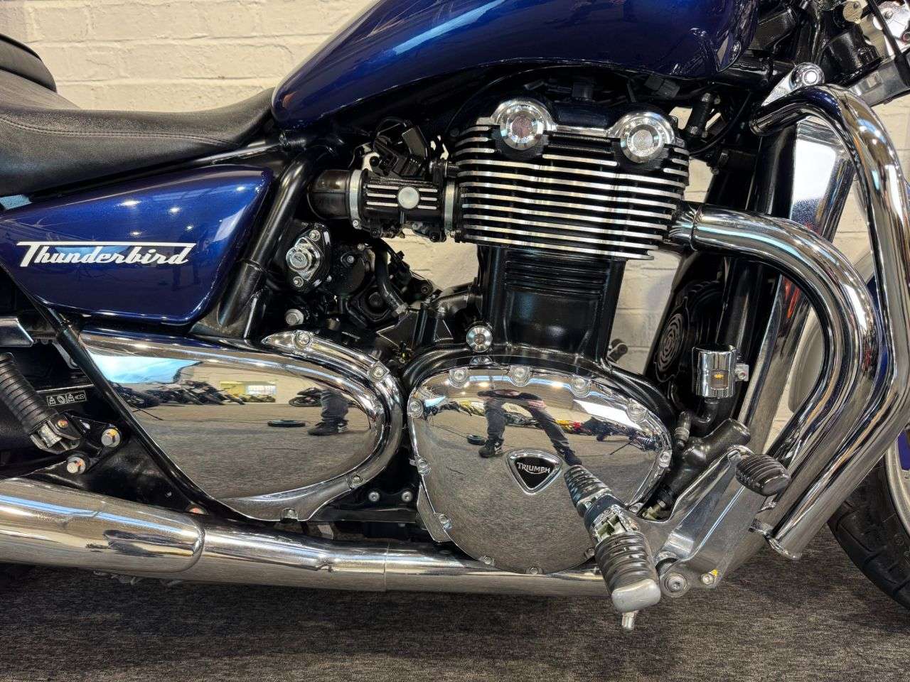2011 TRIUMPH THUNDERBIRD 1600 2011 TRIUMPH THUNDERBIRD 1600