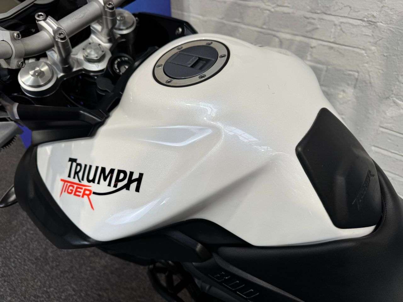 2014 TRIUMPH TIGER 800 2014 TRIUMPH TIGER 800