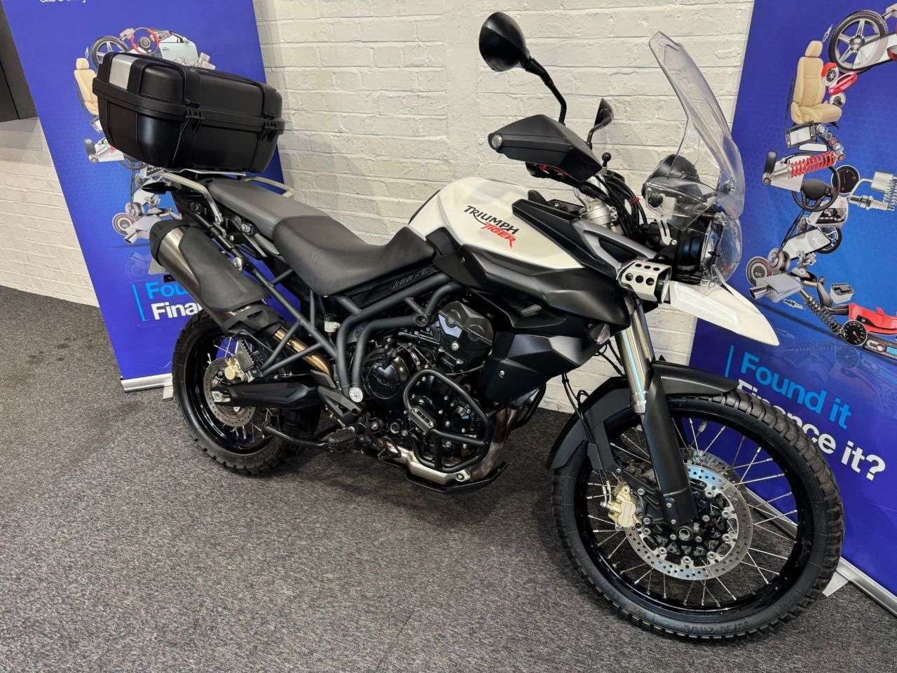 A 2014 TRIUMPH TIGER 800 TIGER 800 XC ABS FINANCE WARRANTY DELIVERY A 2014 TRIUMPH TIGER 800 TIGER 800 XC ABS FINANCE WARRANTY DELIVERY