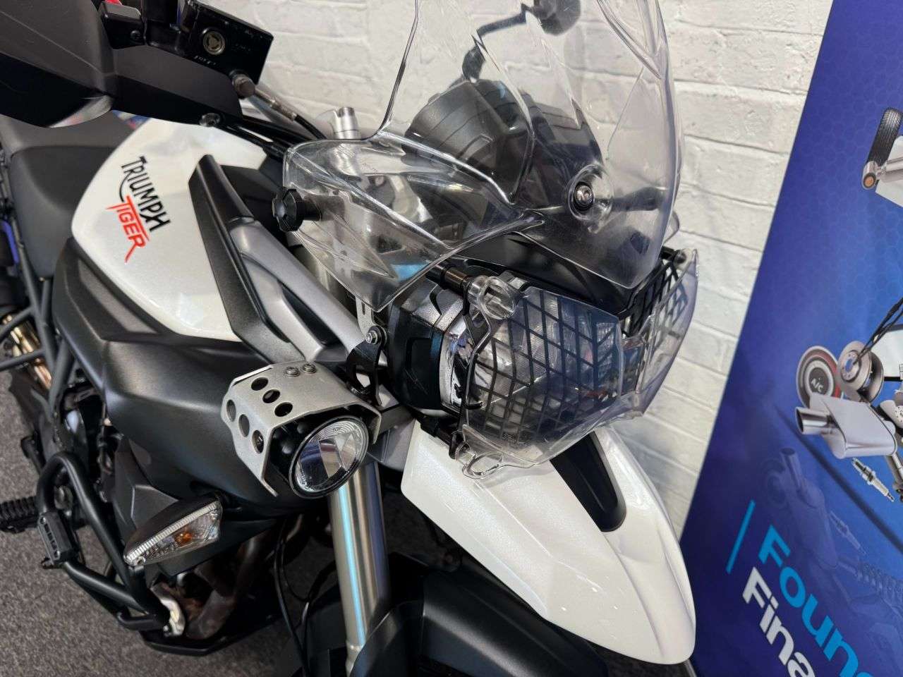 2014 TRIUMPH TIGER 800 2014 TRIUMPH TIGER 800