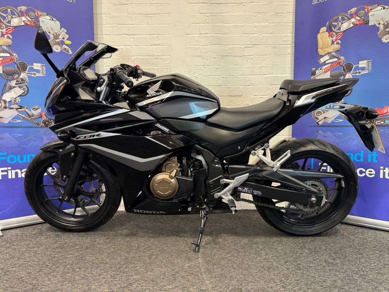 A 2019 HONDA CBR500R CBR500 RA-J FINANCE WARRANTY DELIVERY A 2019 HONDA CBR500R CBR500 RA-J FINANCE WARRANTY DELIVERY