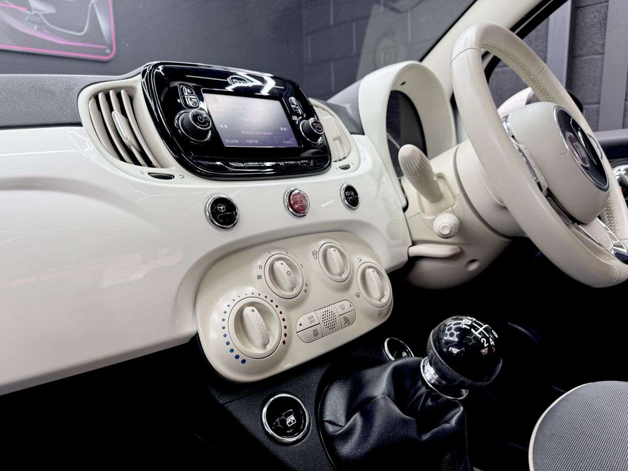 2018 FIAT 500 2018 FIAT 500