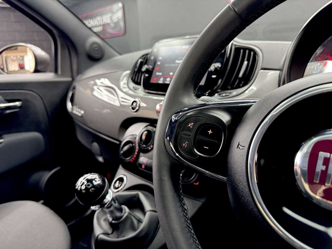 2023 FIAT 500 2023 FIAT 500