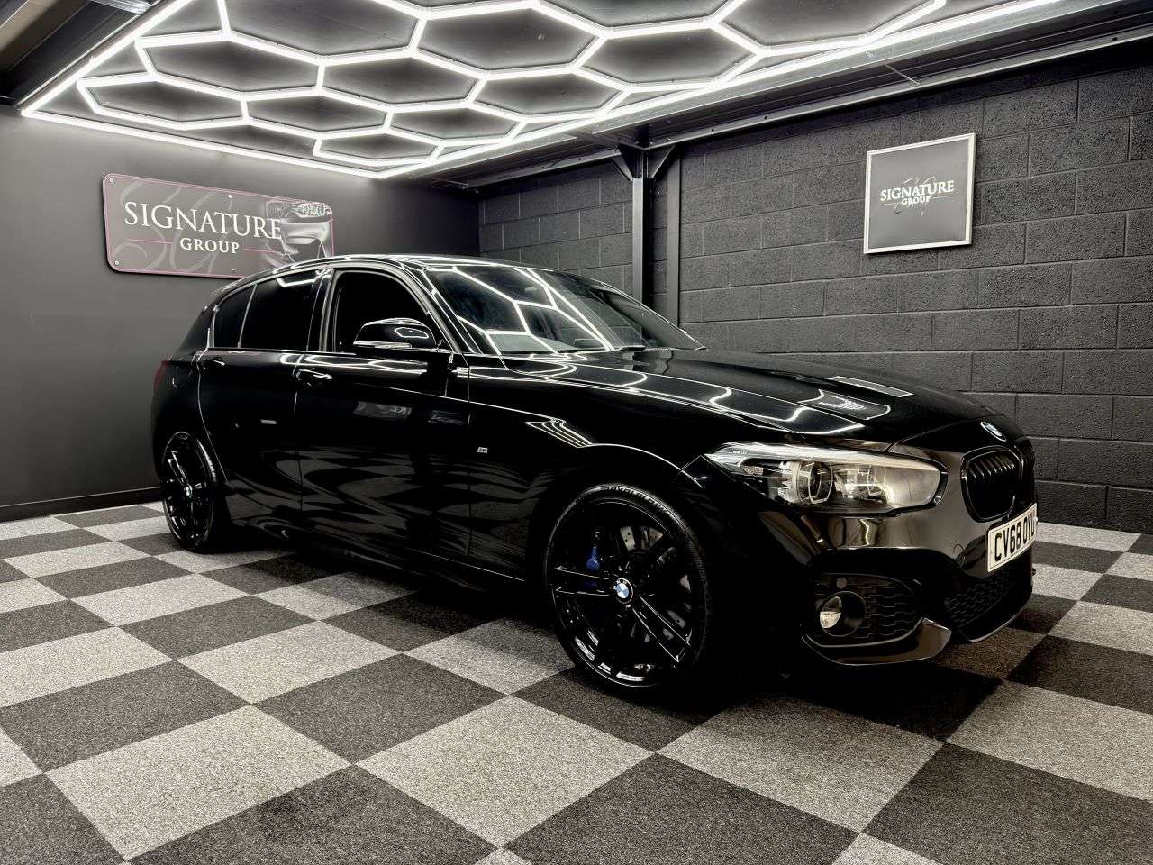 A 2018 BMW 1 SERIES 1.5 118i M Sport Shadow Edition Hatchback 5dr Petrol Manual Euro 6 (s/s) (1 A 2018 BMW 1 SERIES 1.5 118i M Sport Shadow Edition Hatchback 5dr Petrol Manual Euro 6 (s/s) (1