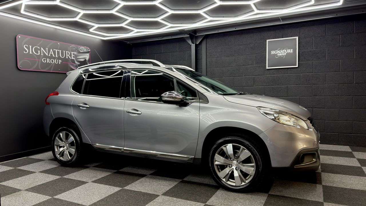 A 2014 PEUGEOT 2008 1.6 e-HDi Allure SUV 5dr Diesel EGC Euro 5 (s/s) (92 ps) ***AUTOMATIC DEISE A 2014 PEUGEOT 2008 1.6 e-HDi Allure SUV 5dr Diesel EGC Euro 5 (s/s) (92 ps) ***AUTOMATIC DEISE