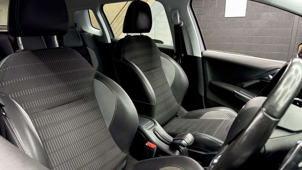 2014 PEUGEOT 2008 2014 PEUGEOT 2008