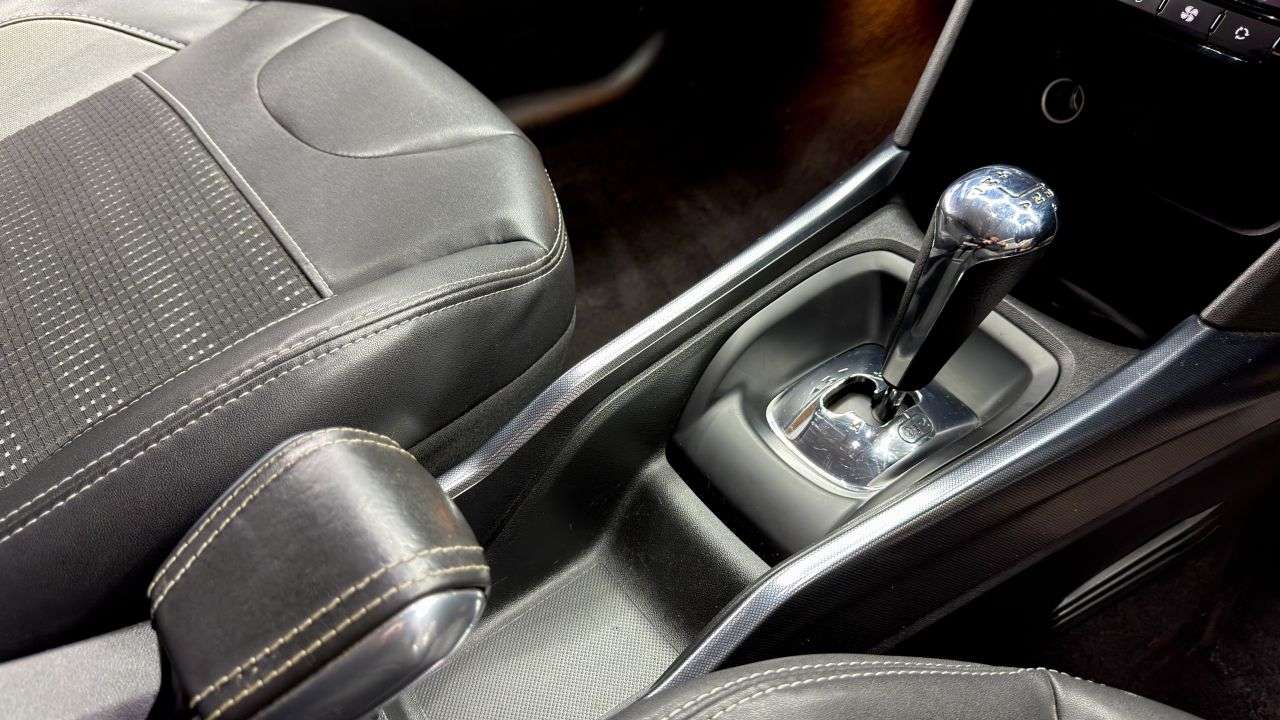 2014 PEUGEOT 2008 2014 PEUGEOT 2008