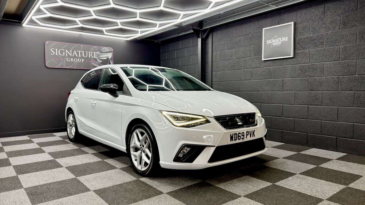 A 2020 SEAT IBIZA 1.0 MPI FR Hatchback 5dr Petrol Manual Euro 6 (s/s) GPF (80 ps) ***Sporty D A 2020 SEAT IBIZA 1.0 MPI FR Hatchback 5dr Petrol Manual Euro 6 (s/s) GPF (80 ps) ***Sporty D