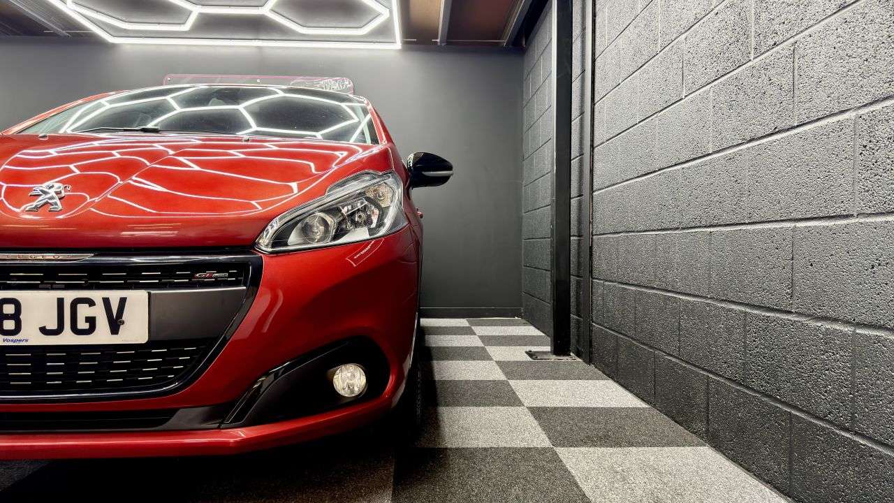 2018 PEUGEOT 208 2018 PEUGEOT 208