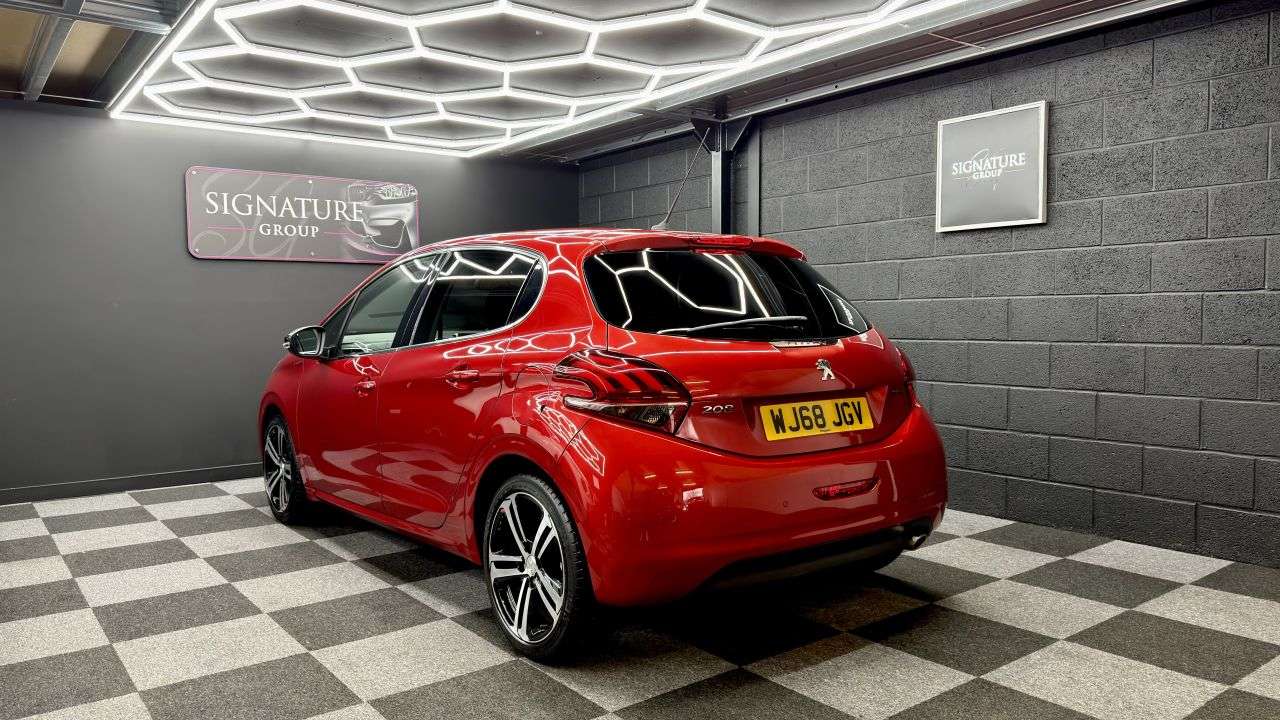 2018 PEUGEOT 208 2018 PEUGEOT 208