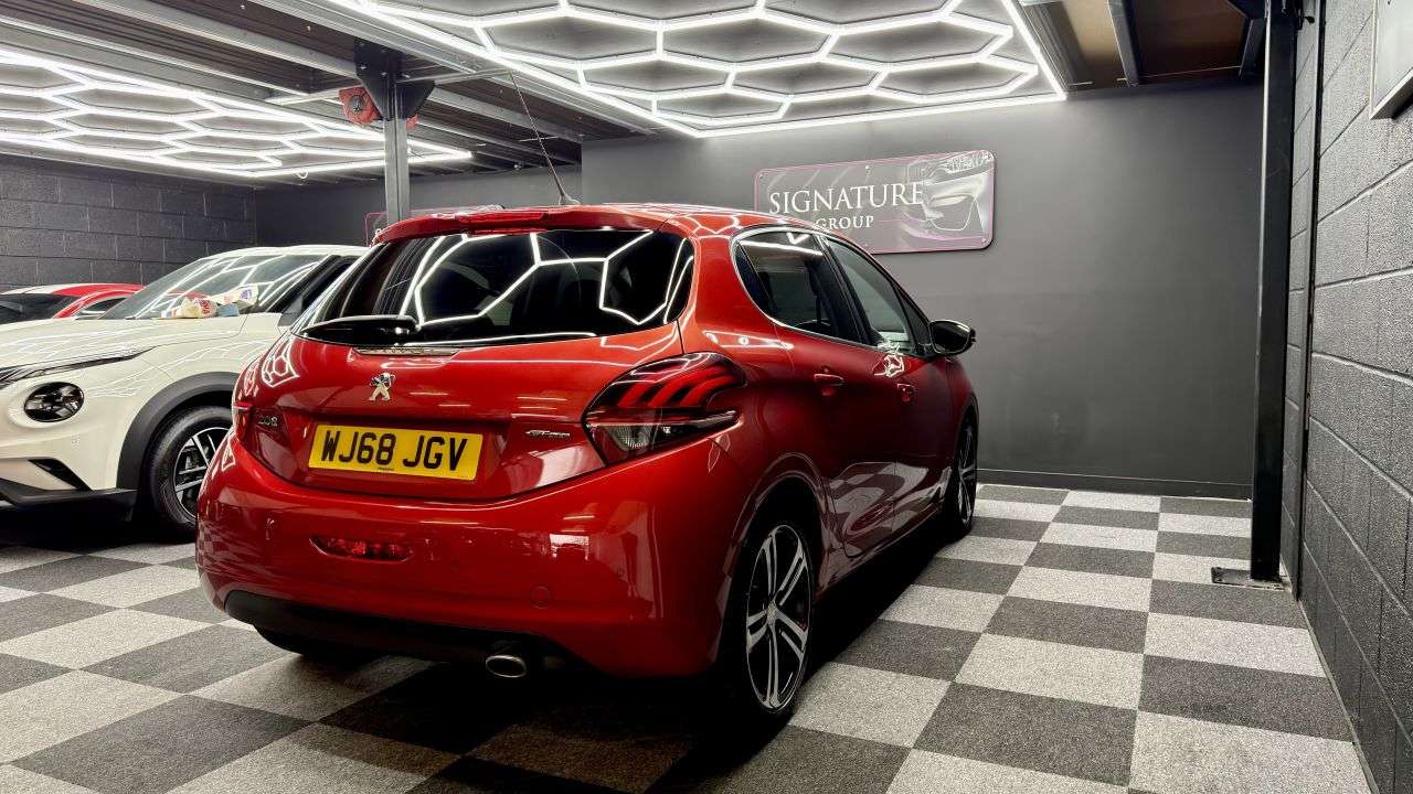 2018 PEUGEOT 208 2018 PEUGEOT 208