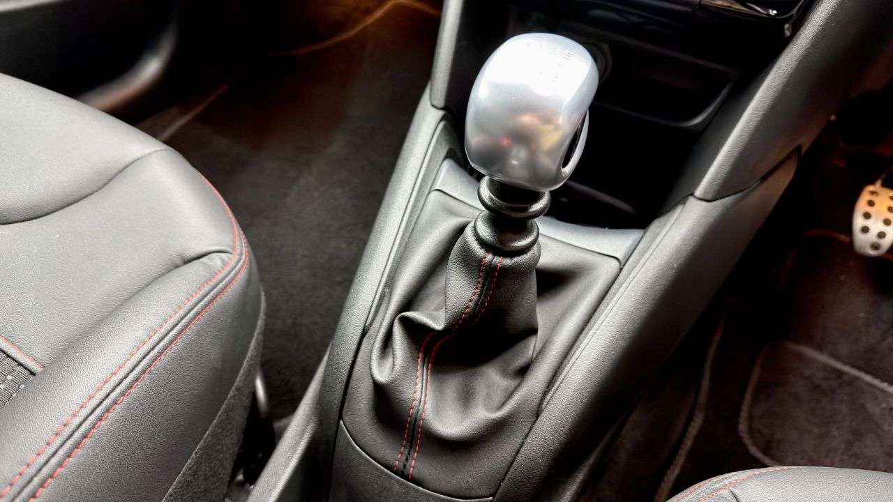 2018 PEUGEOT 208 2018 PEUGEOT 208