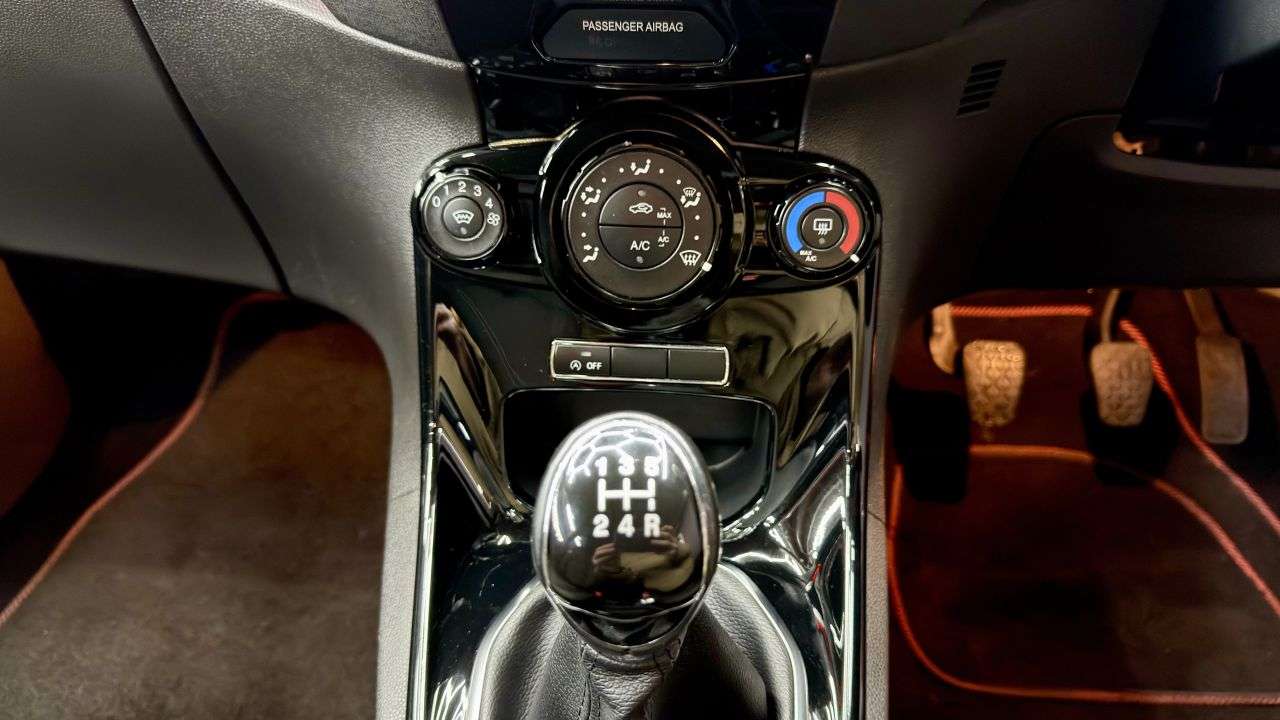 2016 FORD FIESTA 2016 FORD FIESTA