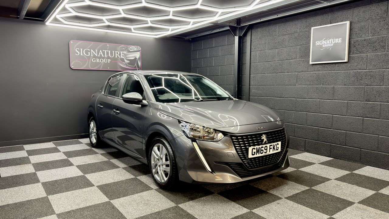 A 2020 PEUGEOT 208 1.2 PureTech Active Hatchback 5dr Petrol Manual Euro 6 (s/s) (75 ps) Low in A 2020 PEUGEOT 208 1.2 PureTech Active Hatchback 5dr Petrol Manual Euro 6 (s/s) (75 ps) Low in