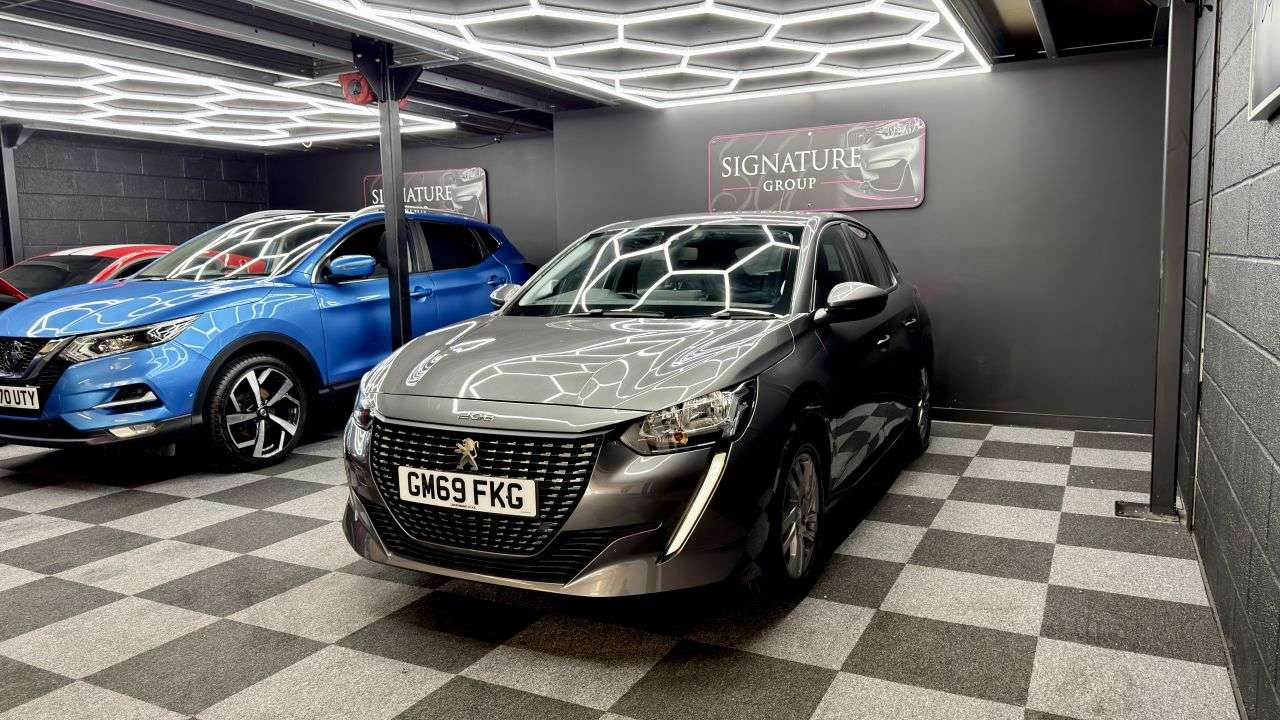 A 2020 PEUGEOT 208 1.2 PureTech Active Hatchback 5dr Petrol Manual Euro 6 (s/s) (75 ps) Low in A 2020 PEUGEOT 208 1.2 PureTech Active Hatchback 5dr Petrol Manual Euro 6 (s/s) (75 ps) Low in