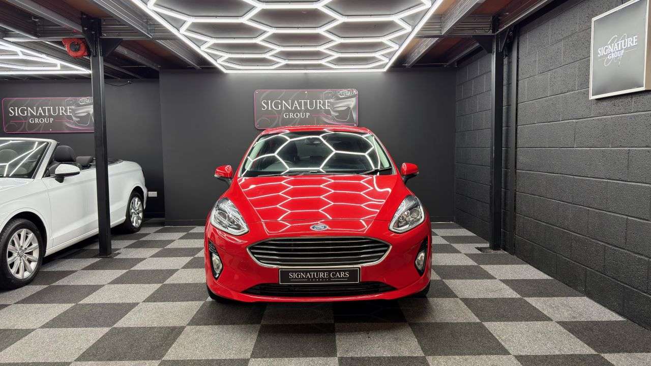 A 2017 FORD FIESTA 1.1 Ti-VCT Zetec Hatchback 5dr Petrol Manual Euro 6 (s/s) (85 ps) 5 Door wi A 2017 FORD FIESTA 1.1 Ti-VCT Zetec Hatchback 5dr Petrol Manual Euro 6 (s/s) (85 ps) 5 Door wi