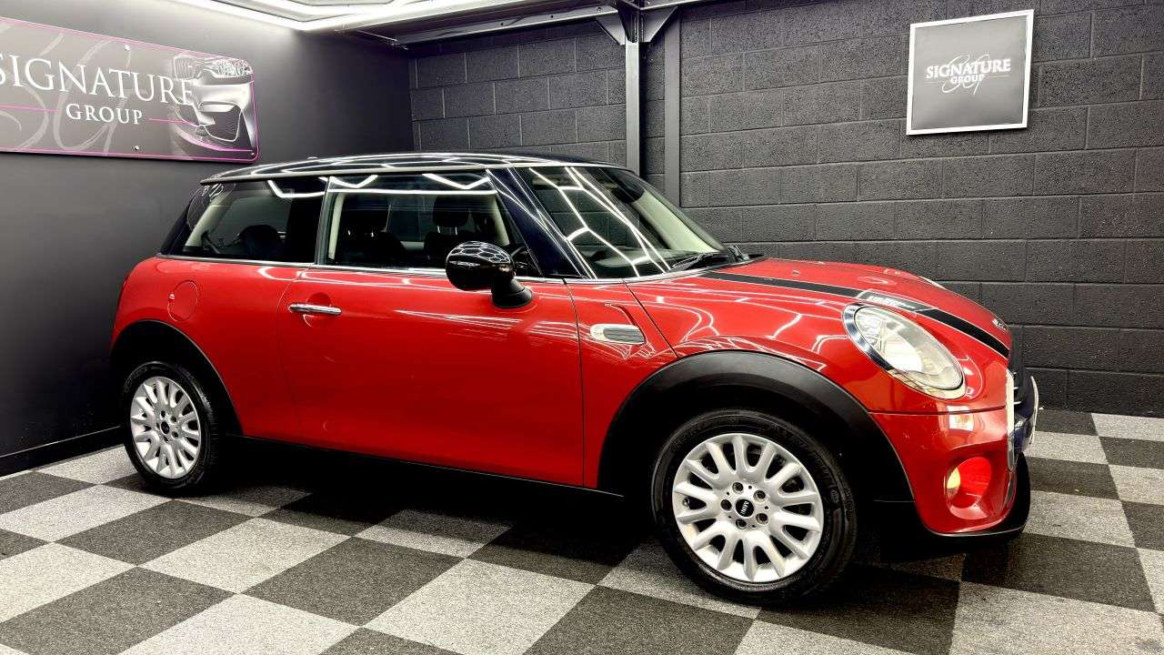 A 2014 MINI HATCH 1.5 Cooper Hatchback 3dr Petrol Manual Euro 6 (s/s) (136 ps) 1 Owner Great A 2014 MINI HATCH 1.5 Cooper Hatchback 3dr Petrol Manual Euro 6 (s/s) (136 ps) 1 Owner Great
