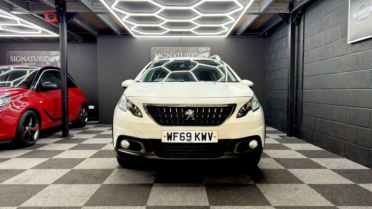 A 2019 PEUGEOT 2008 1.2 PureTech Signature SUV 5dr Petrol Manual Euro 6 (s/s) (110 ps) 1 OWNER A 2019 PEUGEOT 2008 1.2 PureTech Signature SUV 5dr Petrol Manual Euro 6 (s/s) (110 ps) 1 OWNER