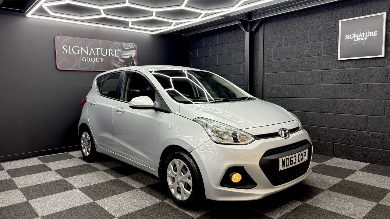A 2014 HYUNDAI I10 1.2 SE Hatchback 5dr Petrol Manual Euro 5 (87 ps) Low insurance great first A 2014 HYUNDAI I10 1.2 SE Hatchback 5dr Petrol Manual Euro 5 (87 ps) Low insurance great first