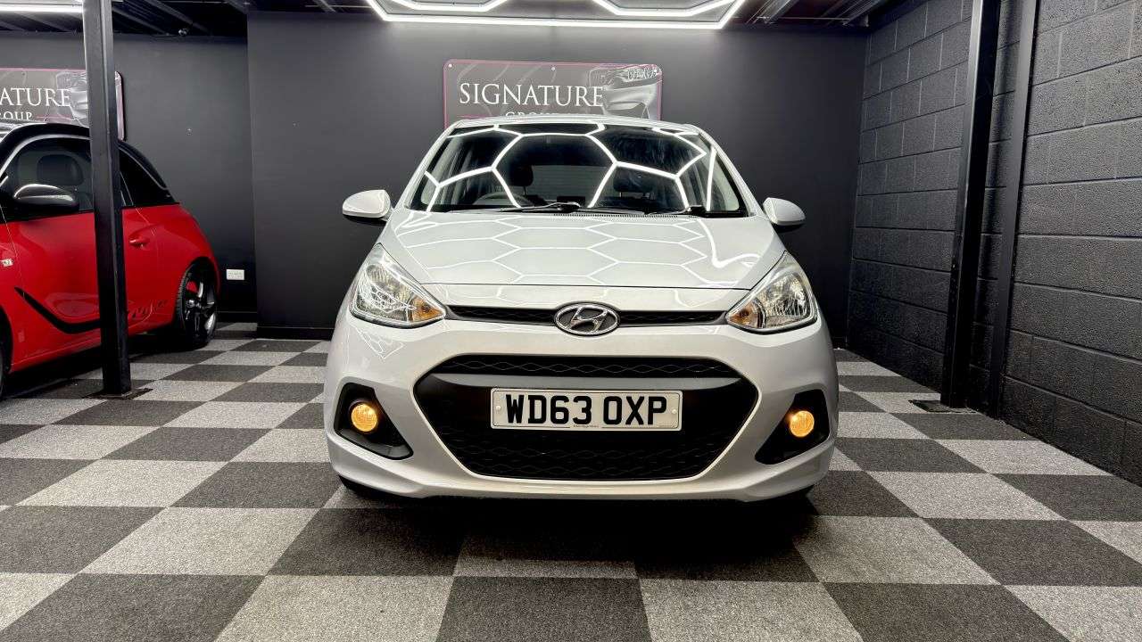 A 2014 HYUNDAI I10 1.2 SE Hatchback 5dr Petrol Manual Euro 5 (87 ps) Low insurance great first A 2014 HYUNDAI I10 1.2 SE Hatchback 5dr Petrol Manual Euro 5 (87 ps) Low insurance great first