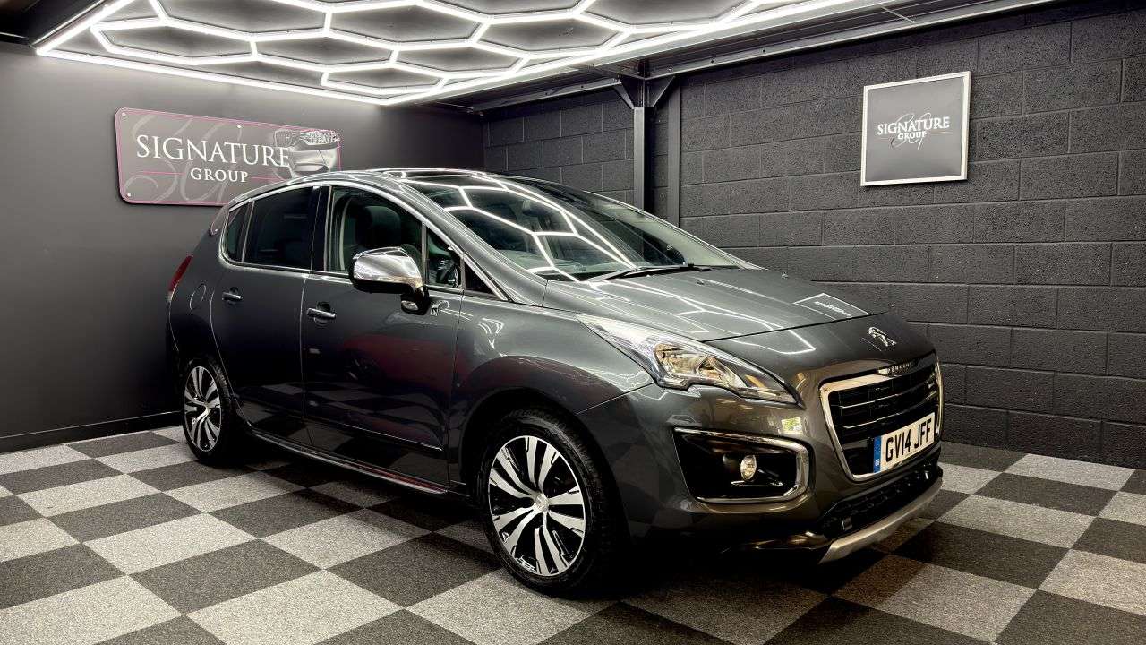 A 2014 PEUGEOT 3008 2.0 h e-HDi Allure SUV 5dr Diesel Hybrid EGC 4WD Euro 5 (s/s) (200 ps) A 2014 PEUGEOT 3008 2.0 h e-HDi Allure SUV 5dr Diesel Hybrid EGC 4WD Euro 5 (s/s) (200 ps)