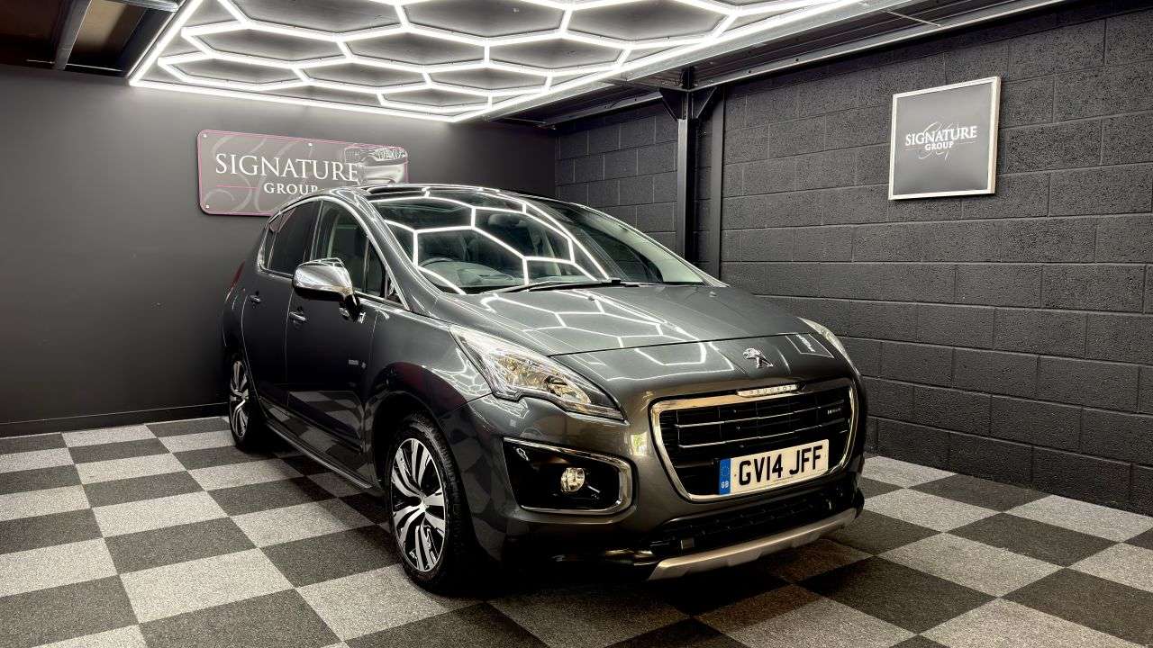 A 2014 PEUGEOT 3008 2.0 h e-HDi Allure SUV 5dr Diesel Hybrid EGC 4WD Euro 5 (s/s) (200 ps) A 2014 PEUGEOT 3008 2.0 h e-HDi Allure SUV 5dr Diesel Hybrid EGC 4WD Euro 5 (s/s) (200 ps)