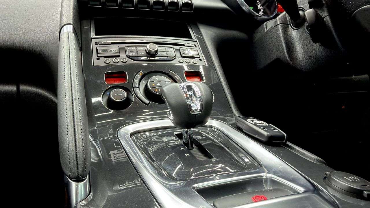2014 PEUGEOT 3008 2014 PEUGEOT 3008