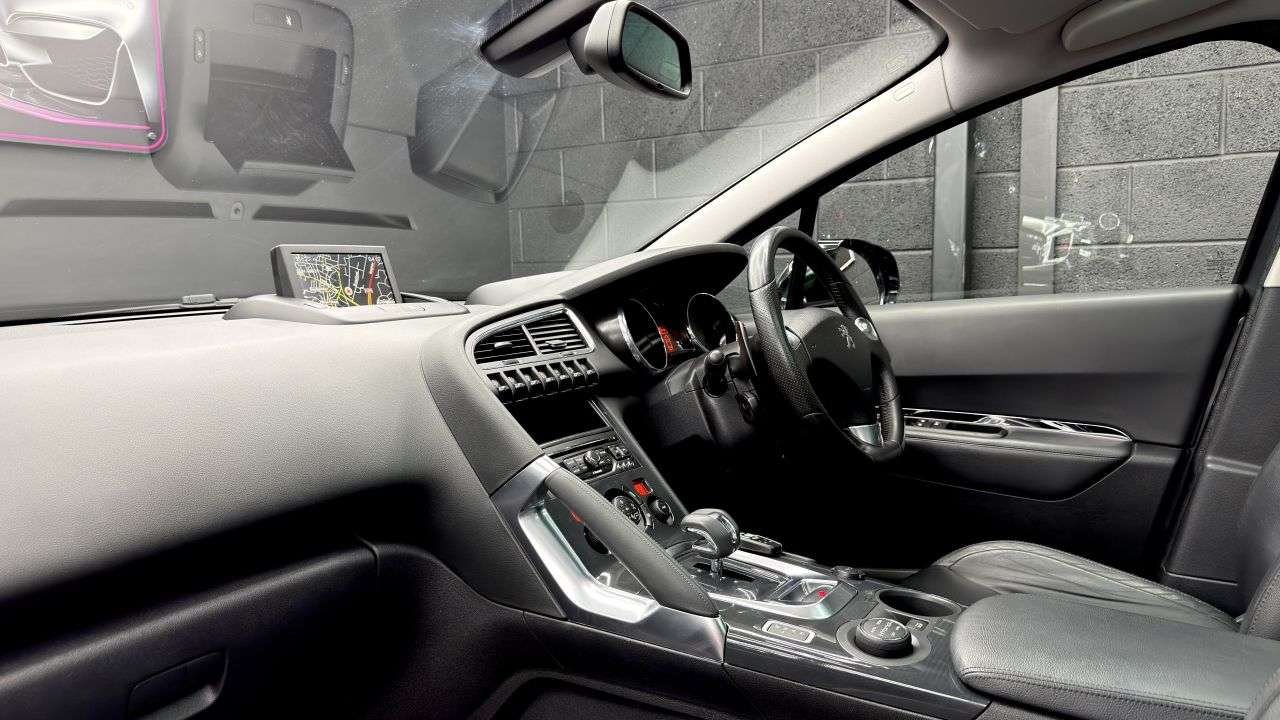 2014 PEUGEOT 3008 2014 PEUGEOT 3008