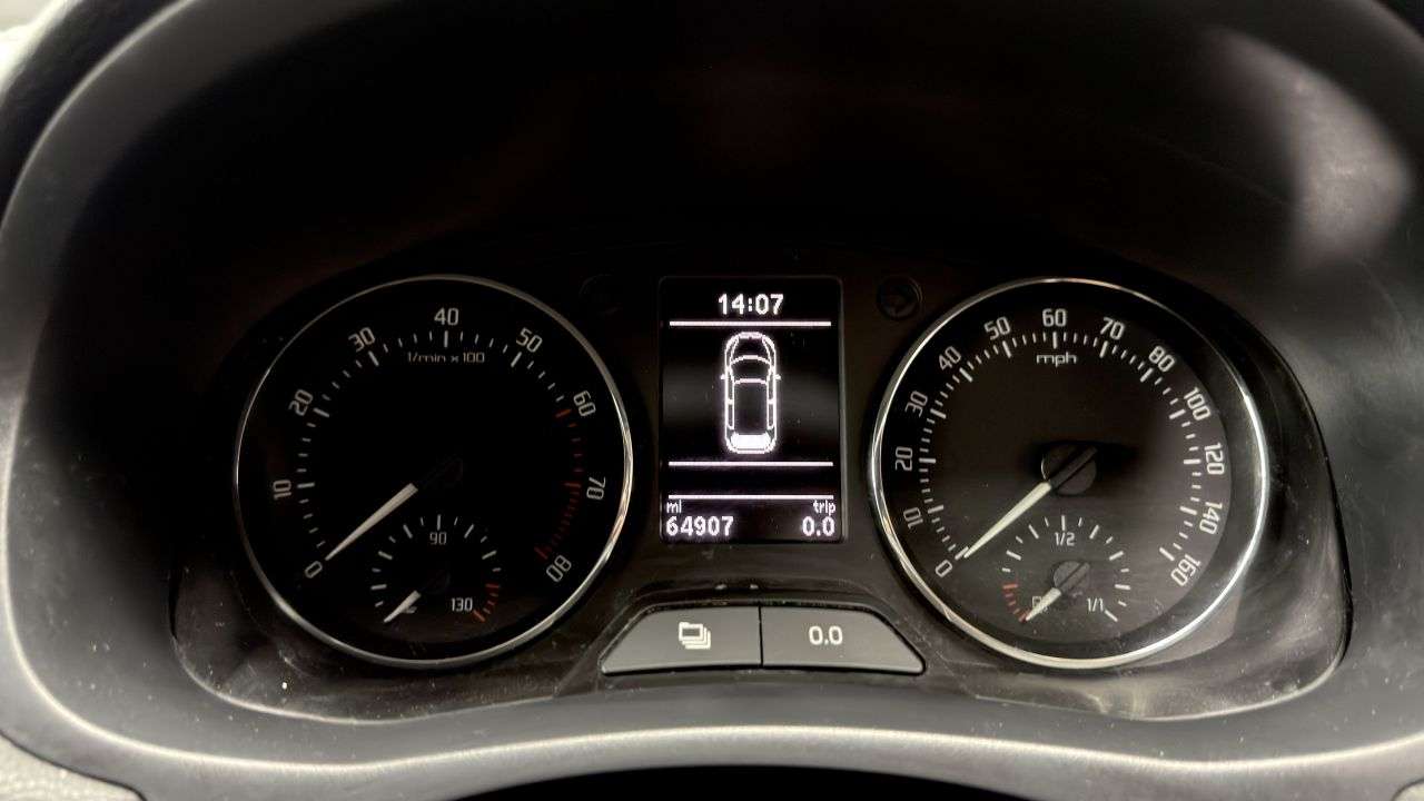 2014 SKODA FABIA 2014 SKODA FABIA