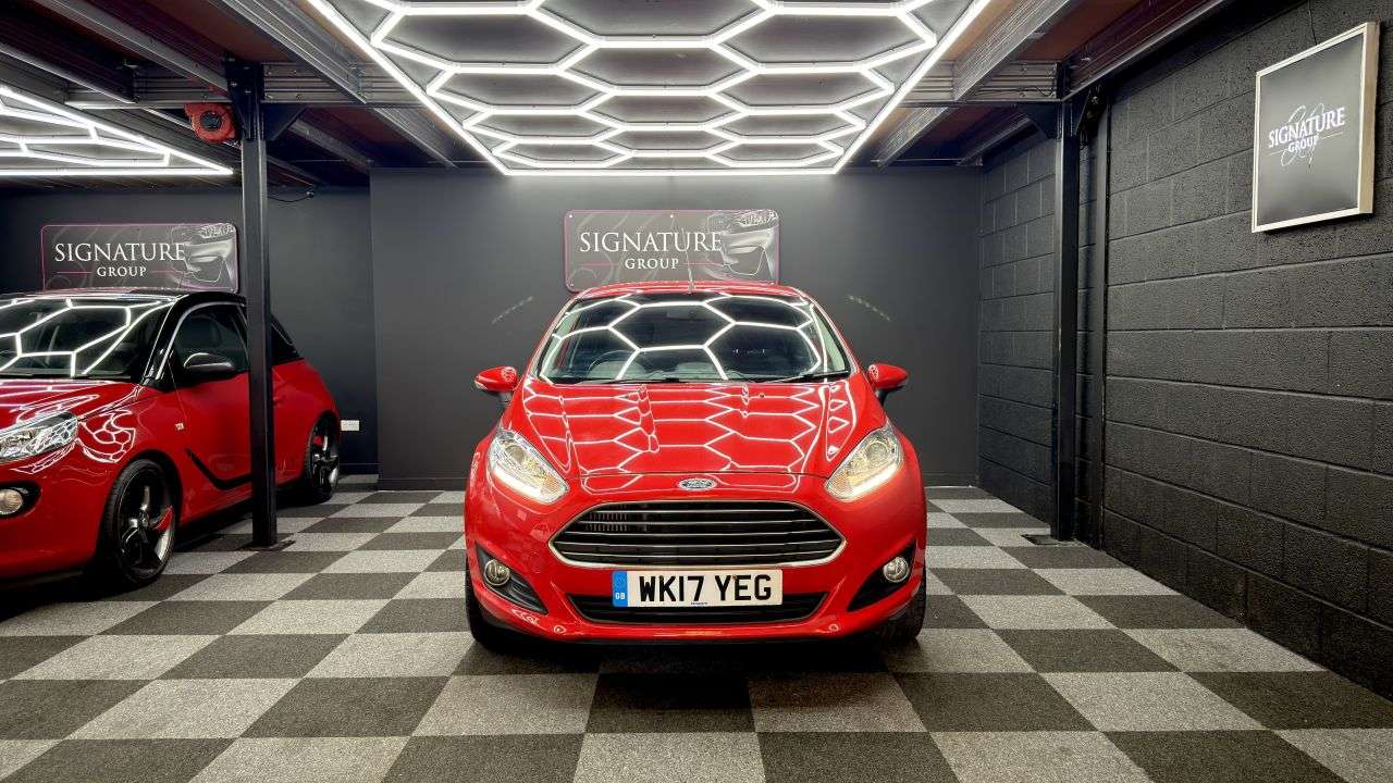 A 2017 FORD FIESTA 1.0T EcoBoost Zetec Hatchback 5dr Petrol Manual Euro 6 (s/s) (100 ps) A 2017 FORD FIESTA 1.0T EcoBoost Zetec Hatchback 5dr Petrol Manual Euro 6 (s/s) (100 ps)