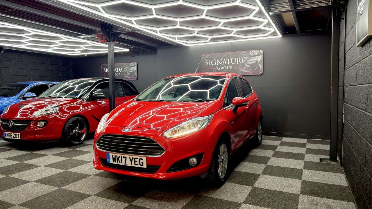 A 2017 FORD FIESTA 1.0T EcoBoost Zetec Hatchback 5dr Petrol Manual Euro 6 (s/s) (100 ps) A 2017 FORD FIESTA 1.0T EcoBoost Zetec Hatchback 5dr Petrol Manual Euro 6 (s/s) (100 ps)