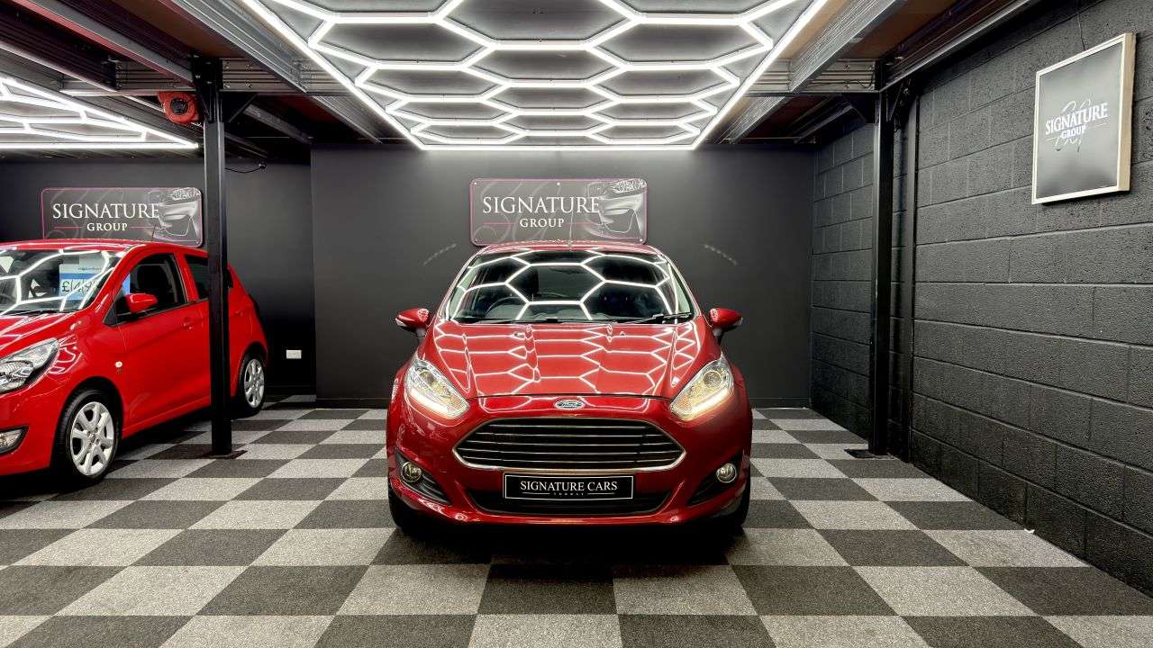 A 2015 FORD FIESTA 1.0T EcoBoost Zetec Hatchback 5dr Petrol Manual Euro 6 (s/s) (100 ps) A 2015 FORD FIESTA 1.0T EcoBoost Zetec Hatchback 5dr Petrol Manual Euro 6 (s/s) (100 ps)