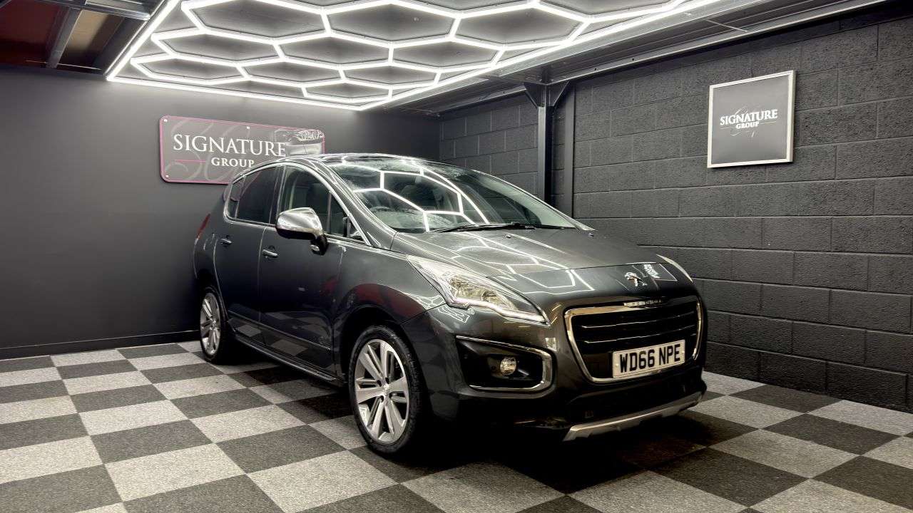 A 2017 PEUGEOT 3008 1.6 BlueHDi Allure SUV 5dr Diesel EAT Euro 6 (s/s) (120 ps) A 2017 PEUGEOT 3008 1.6 BlueHDi Allure SUV 5dr Diesel EAT Euro 6 (s/s) (120 ps)