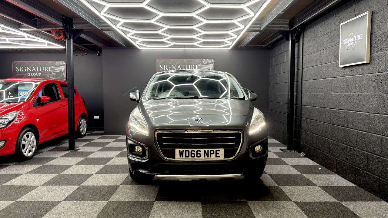 A 2017 PEUGEOT 3008 1.6 BlueHDi Allure SUV 5dr Diesel EAT Euro 6 (s/s) (120 ps) A 2017 PEUGEOT 3008 1.6 BlueHDi Allure SUV 5dr Diesel EAT Euro 6 (s/s) (120 ps)