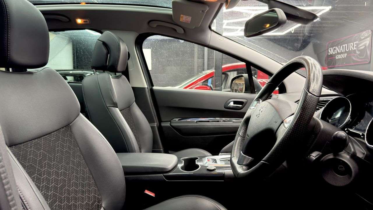 2017 PEUGEOT 3008 2017 PEUGEOT 3008