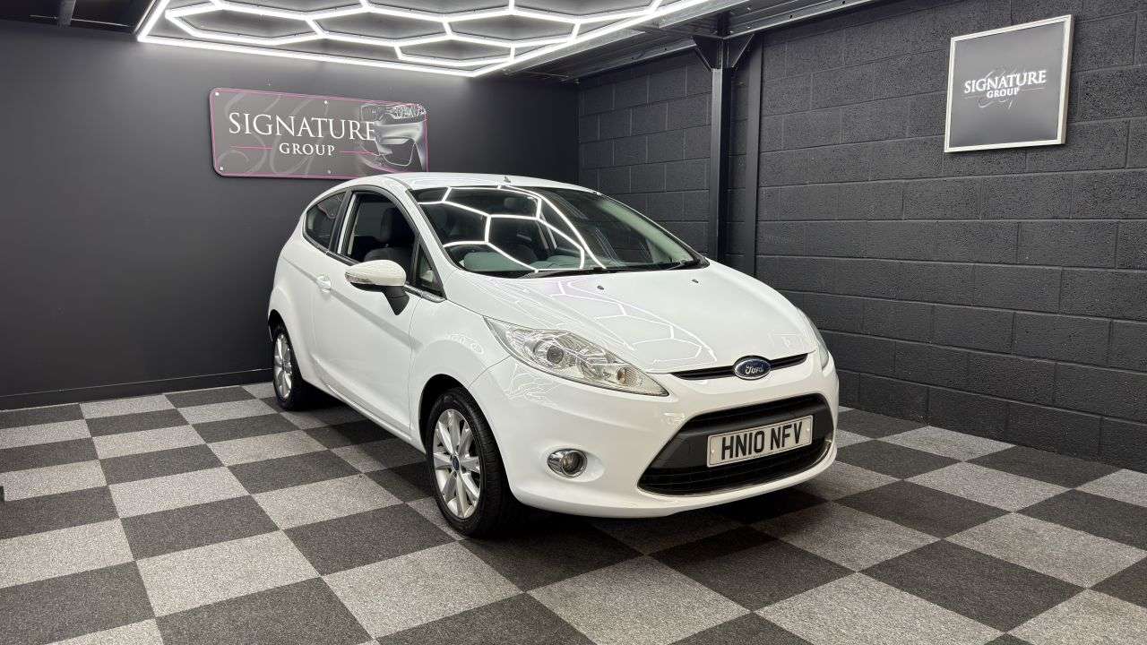 A 2010 FORD FIESTA 1.25 Zetec Hatchback 3dr Petrol Manual (129 g/km, 81 bhp) A 2010 FORD FIESTA 1.25 Zetec Hatchback 3dr Petrol Manual (129 g/km, 81 bhp)
