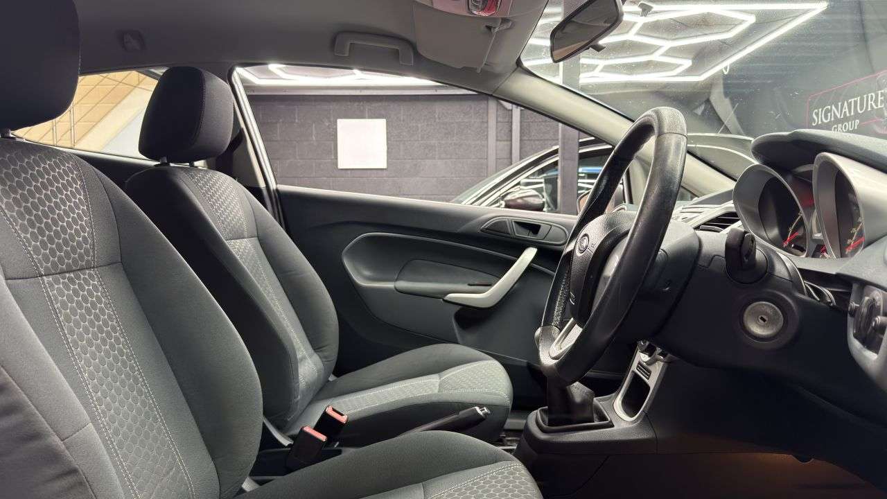 2010 FORD FIESTA 2010 FORD FIESTA