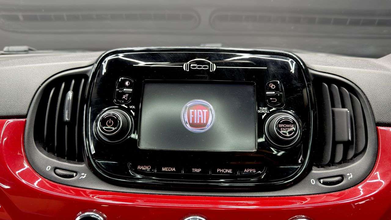 2018 FIAT 500 2018 FIAT 500