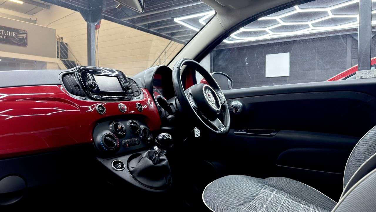 2018 FIAT 500 2018 FIAT 500