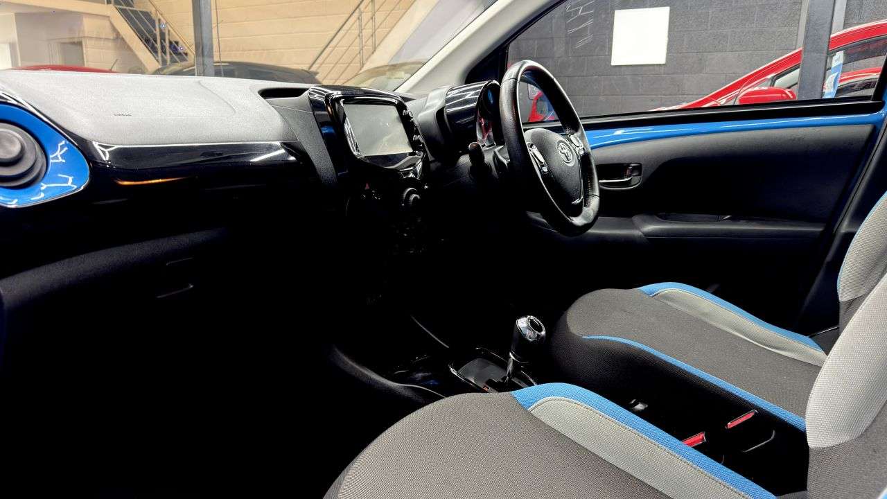 2015 TOYOTA AYGO 2015 TOYOTA AYGO